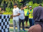 Ketua-IKA-ITS-PWJR-Kusdi-Widodo-saat-memberi-sambutan-dalam-kegiatan-fun-walk.jpg