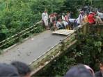 Jembatan Rusak di Lumajang Bakal Dibangun Permanen, Segini Dana yang Disiapkan Pemkab