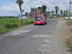 Kondisi-jalan-di-Desa-Malasan-Kecamatan-Durenan-Kabupaten-Trenggalek.jpg