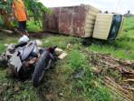Kondisi-kendaraan-truk-boks-muatan-tepung-terigu-tabrak-pemotor-wanita-di-Magetan.jpg