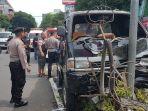 Kondisi-mobil-pikap-Mitsubishi-yang-mengalami-hilang-kendali-sehingga-menyerempet-becak.jpg