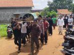 Korban-tenggelam-di-Pantai-Desa-Sokobanah-Daya-Kecamatan-Sokobanah-Kabupaten-Sampang.jpg