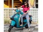 Ladies-Surabaya-saat-berfoto-dengan-Yamaha-Fazzio-ilustrasi-yamaha-fazzio.jpg
