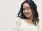 Lirik-Lagu-Takkan-Berpaling-DariMu-Rossa-Viral-Dinyanyikan-Deborah-Hanna.jpg