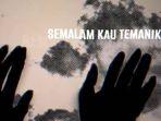 Lirik-lagu-Bersimpuh-yang-dibawakan-oleh-penyanyi-Nadhif-Basalamah.jpg