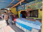 Lokasi-bayi-yang-dibuang-di-depan-warung-kopi-Banyuwangi-Selasa-2122023.jpg