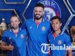 Lucas-Frigeri-dan-Shulton-Fajar-dan-Tiago-Simoes-berseragam-arema-fc.jpg
