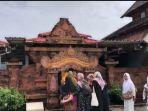 Makam-Kyai-Ageng-Muhammad-Besari-di-Masjid-Tegalsari-Miftah-mengaku-sebagai.jpg