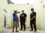 Mas-Dhito-saat-meninjau-langsung-rumah-korban-puting-beliung.jpg