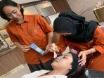 Masker-Tanah-Liat-untuk-Wajah-Bantu-Angkat-Komedo-Membandel.jpg