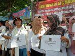 Massa-yang-mengatasnamakan-Garda-Kendi-saat-menggelar-aksi-dukungan.jpg
