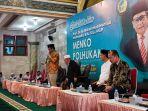 Menkopolhukam-Mahfud-Md-saat-bersilaturahmi-ke-Ponpes-Darussalam-Blokagung-Banyuwangi.jpg