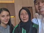 Nunung-rela-jadi-driver-ojol-demi-menghidupi-anak-anaknya-yang-berprestasi.jpg