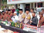 PEMBERANTASAN-MIRAS-DI-JOMBANG-Pengurus-FKUB-Kabupaten-Jombang-saat-hadir-dalam-ko.jpg