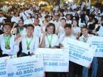 Para-atlet-asal-Surabaya-yang-menjadi-juara-pada-Porprov-Jatim-2025-mendapatkan-kucuran-bonus.jpg