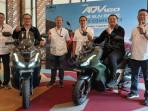 Para-jajaran-manajemen-MPM-Honda-Jatim-berpose-bersama-saat-peluncuran-New-Honda.jpg