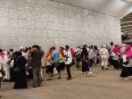 Para-jemaah-haji-asal-Kabupaten-Tuban-yang-tengah-menjalankan-rangakaian-rukun-haji.jpg