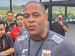 Patrick-Kluivert-pelatih-Timnas-Indonesia-bahas-striker-skuad-Garuda.jpg