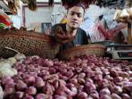 Penyebab Harga Bawang Merah di Kota Blitar Meroket, Pedagang Singgung Hasil Panen