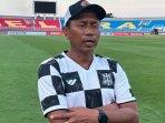 Pelatih-Deltras-FC-Widodo-Cahyono-Putro-di-Stadion-Gelora-Delta-Sidoarjo-setelah-latihan-tim.jpg
