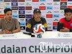 Pelatih-Persela-Aji-Santoso-saat-konferensi-pers-jelang-laga-Persela-Lamongan-vs-Deltras-Sidoarjo.jpg