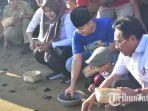 Pelepasan-Tukik-di-Pantai-Taman-Kili-kili-Desa-Wonocoyo-Kecamatan-Panggul.jpg