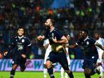 Pemain-Arema-FC-Sergio-Silva-berselebrasi-usai-menjebol-gawang-PSIS.jpg