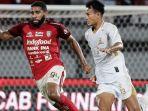 Pemain-Madura-United-Koko-Ari-berduel-dengan-pemain-Bali-United.jpg