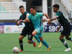 Pemain-Madura-United-Lulinha-dihadang-pemain-Persikabo-di-Stadion-Pakansari.jpg