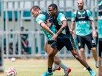 Pemain-Persebaya-Surabaya-jalani-latihan-di-Lapangan-ABC-Kompleks-Stadion-GBT-Surabaya-lawan-Persija.jpg
