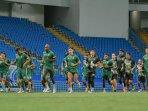 Pemain-Persebaya-Surabaya-melakukan-official-training-jelang-laga-PSM-Makassar-vs-Persebaya-Surabaya.jpg