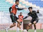 Pemain-Persebaya-Surabaya-menjalani-latihan-intens-jelang-menghadapi-PSIS-Semarang.jpg