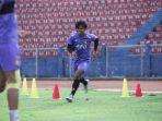 Pemain-Persik-Kediri-Riyatno-Abiyoso-resmi-dipinjamkan-ke-Madura-United.jpg