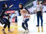 Pemain-basket-dari-SMA-Muhammadiyah-1-Gresik-Aremu-Raihannisa-Aulia-Ramadhan.jpg