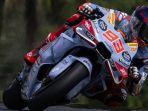 Pembalap-MotoGP-Marc-Marquez-menunggangi-motor-Ducati.jpg