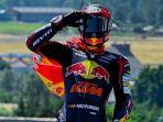 Pembalap-Red-Bull-KTM-Ajo-Augusto-Fernandez-resmi-jadi-juara-dunia-Moto2-2022.jpg