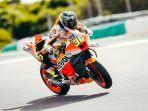 Pembalap-Repsol-Honda-Joan-Mir-saat-menggeber-motor-dalam-sesi-Tes-Pramusim-MotoGP-Portimao.jpg