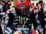 Pembalap-Yamaha-Fabio-Quartararo-menundukkan-kepala.jpg