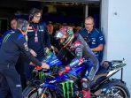 Pembalap-Yamaha-Fabio-Quartararo-saat-mengikuti-MotoGP-Inggris-2022.jpg