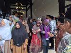 Pemberangkatan-27-CJH-asal-Kabupaten-Lumajang-menuju-Asrama-Haji-Sukolilo-Surabaya.jpg