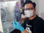 Pembuat-action-figure-asal-Malang-Mikhael-Yusak-Wirawan.jpg
