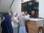 Pemohon-pindah-memilih-yang-dilakukan-di-Kantor-KPU-Kota-Batu.jpg