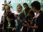 Tanjung Perak Jazz 2024 Suguhkan Panggung Berlatar Selat Madura, Penonton Hanyut dalam Melodi
