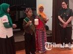 Penampilan-siswa-di-Festival-Arek-Suroboyo-Berkarya-yang-digelar-oleh-Aksi-Cinta-Indonesia-ACI.jpg