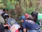 Pengendara-motor-meninggal-dunia-usai-menepi-di-Jalan-Raya-Desa-Hulaan-gresik.jpg