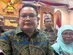 Resmi, Pj Gubernur Jatim Serahkan SK Penunjukan Plt Bupati Situbondo untuk Khoirani