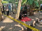 Polisi-bersama-Tim-Jibom-Gegana-Brimob-Polda-Jatim-saat-mengevakuasi-bom-mortir.jpg