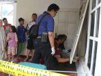 Polisi-melakukan-olah-TKP-untuk-mengejar-jejak-rampok-di-Lumajang-yang.jpg