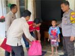 Polisi-pantau-situasi-warga-Desa-Klungkung-Kecamatan-Sukorambi.jpg