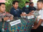Polres-Nganjuk-memberikan-pelayanan-kesehatan-bagi-petani-dan-masyarakat-Desa-Pehserut.jpg